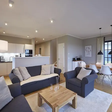 Reetland Am - Luxus Reetdachvilla Mit 3 Schlafzimmern, Sauna Und Kamin F11 * Dranske