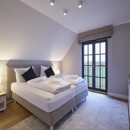 別荘 Reetland Am - Luxus Reetdachvilla Mit 3 Schlafzimmern, Sauna Und Kamin F11 *