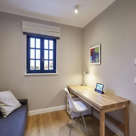 Reetland Am - Luxus Reetdachvilla Mit 3 Schlafzimmern, Sauna Und Kamin F11 Prázdninový dům Dranske