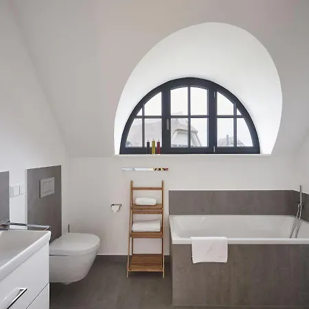 Reetland Am - Luxus Reetdachvilla Mit 3 Schlafzimmern, Sauna Und Kamin F11