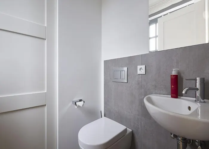 Reetland Am - Luxus Reetdachvilla Mit 3 Schlafzimmern, Sauna Und Kamin F11