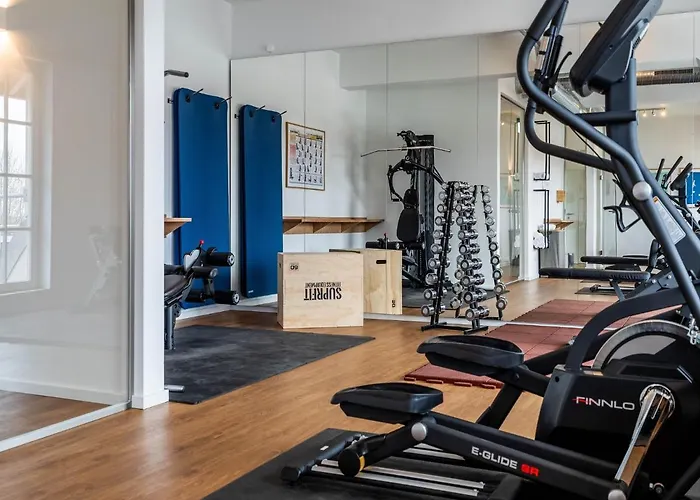 Reetland Am - Luxus Reetdachvilla Mit 3 Schlafzimmern, Sauna Und Kamin F11